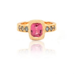 Bague Pink Perfume, Or, Spinelle et Alexandrites 4