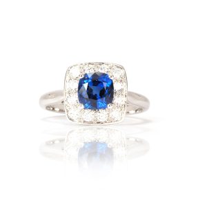 Bague Deep Blue, saphir diamants et or