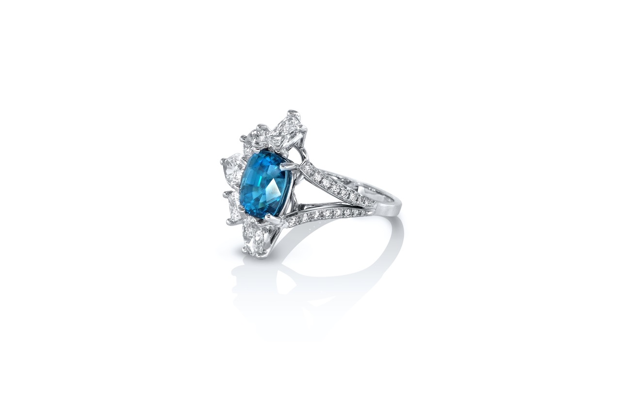 Bague Mama Qusha, Diamant zircon et or 3